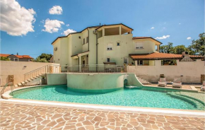 1 Bedroom Stunning Apartment In Pula